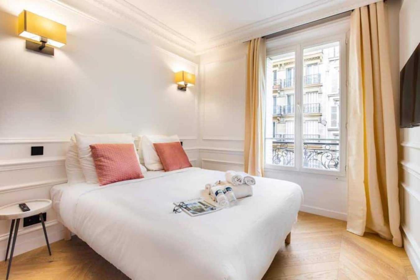 Newly Rebuilt By Architect - Center Of Paris Apartment Ngoại thất bức ảnh